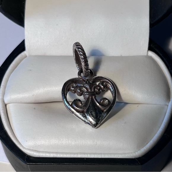 Brighton Fleur de Lis Heart Charm - Picture 5 of 5